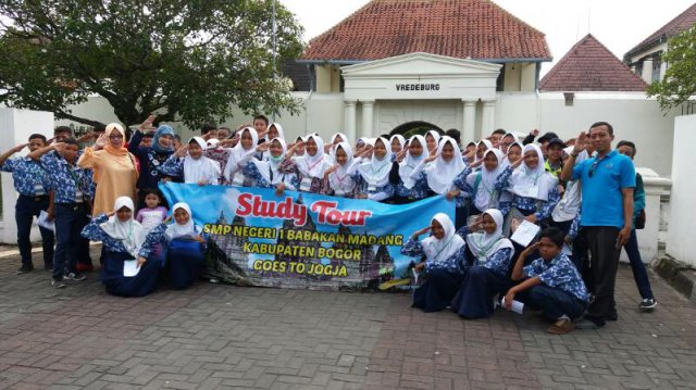 Study Tour 2017 Goes To Yogyakarta